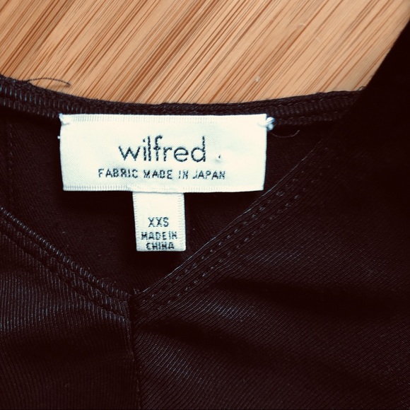 Aritzia Wilfred Long Sleeve High/Low Blouse - Picture 3 of 4